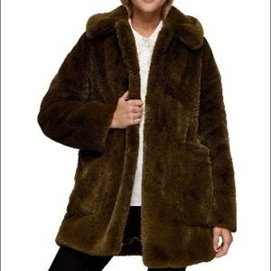 TOPSHOP Eddie Olive Faux Fur Coat // Size US 2